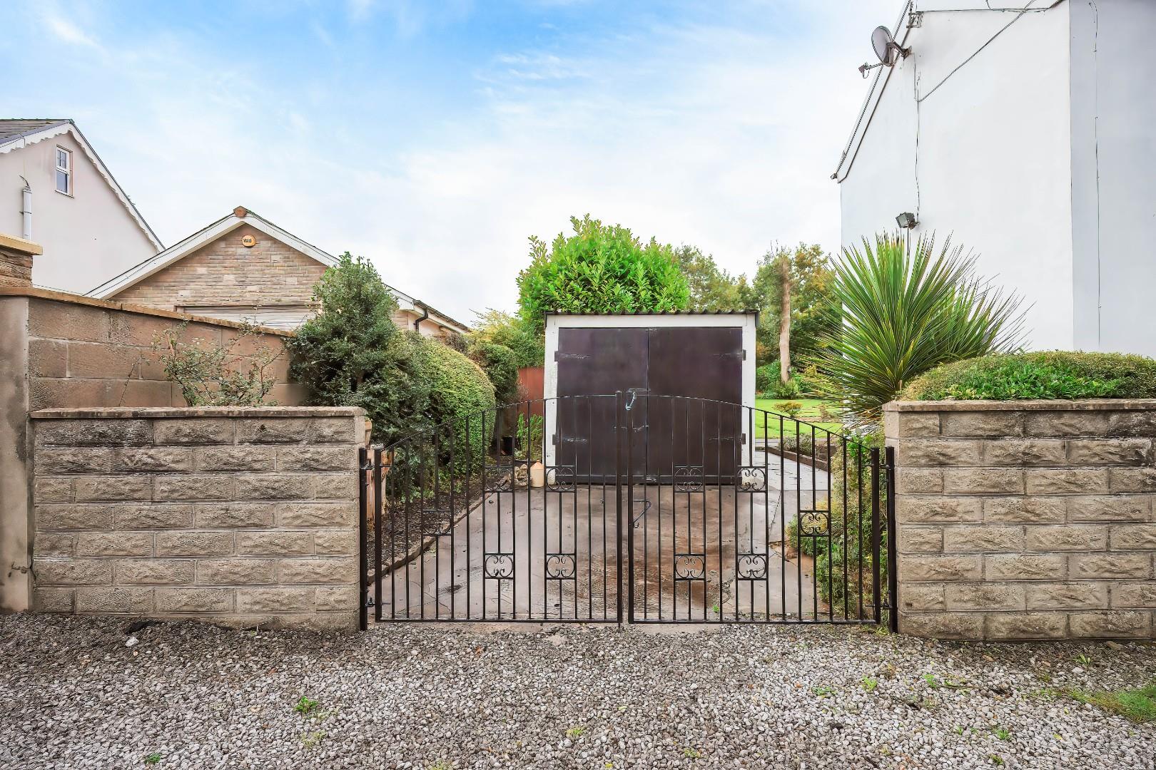 The Common, Bryncethin, Bridgend, CF32 9TA
